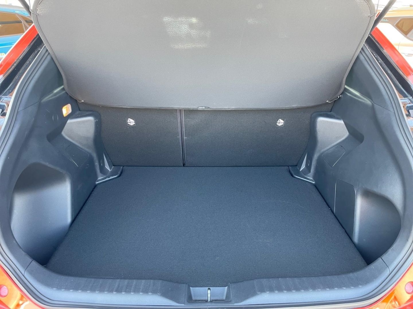 Fahrzeugabbildung Toyota Yaris Cross 1.5 Hybrid Spicy Edition LED Navigat