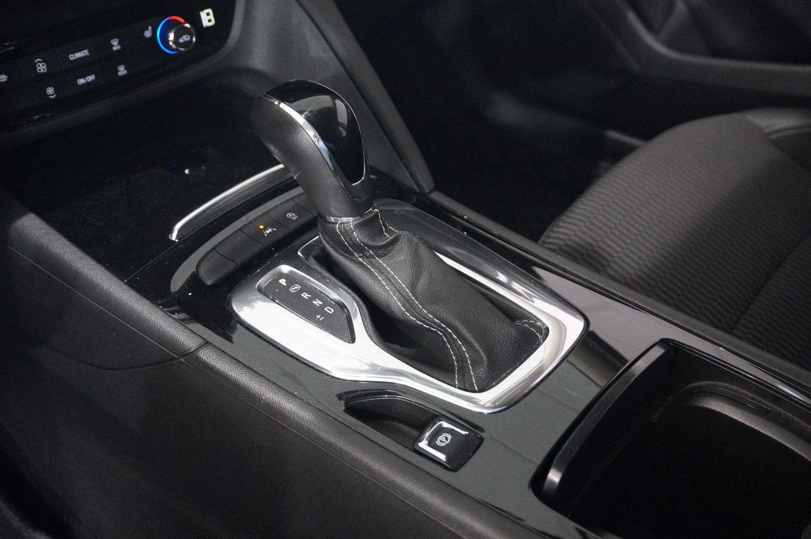 Fahrzeugabbildung Opel Insignia B ST 1.5T DYNAMIC NAVI/MATRIX/KAMERA/SH