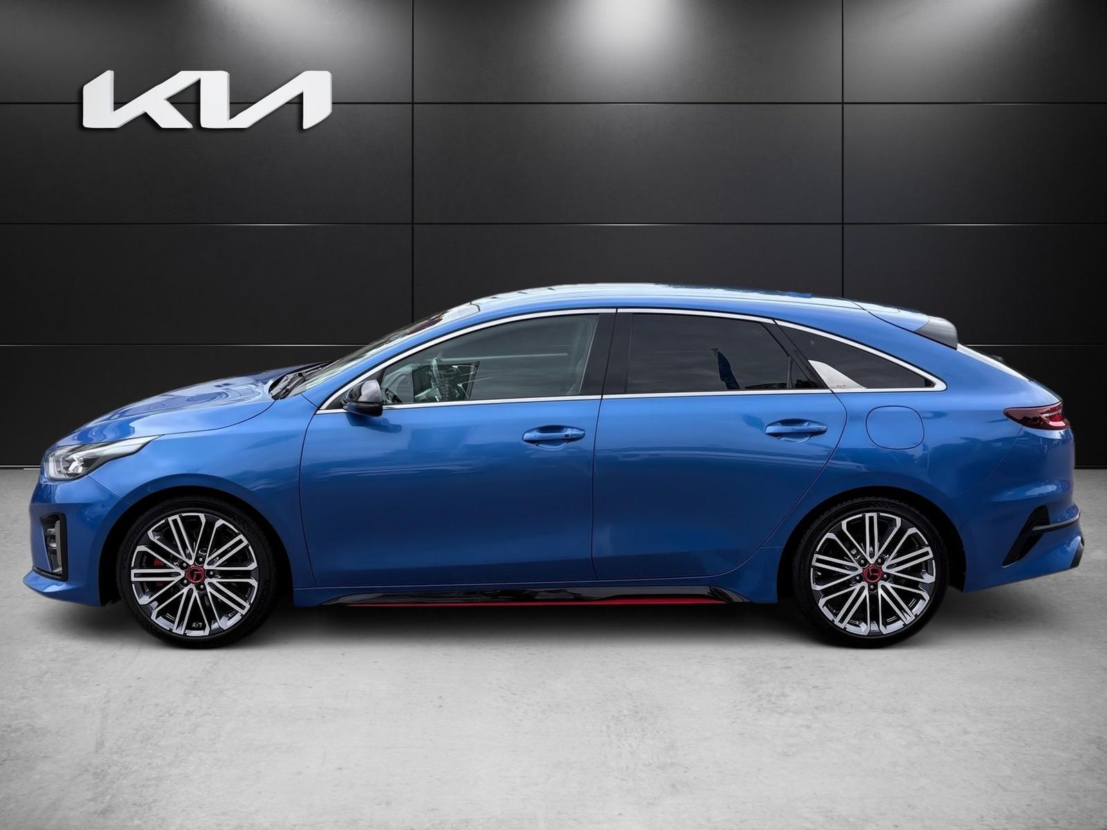 Kia Procee'd 1.6 T-GDI GT Navi LED ACC RFK 18´´ AHK