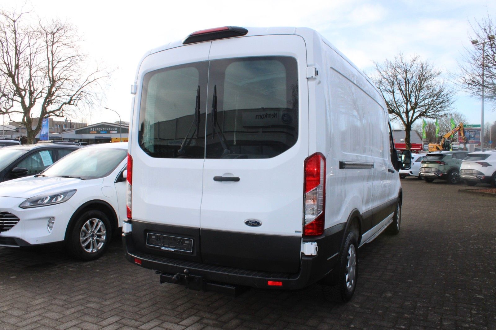 Fahrzeugabbildung Ford Transit L3 H2 TREND AHK PDC ALLWETTER 1.Hand
