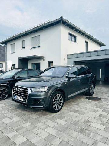 AUDI Q7 3.0 TDI quattro tiptronic -