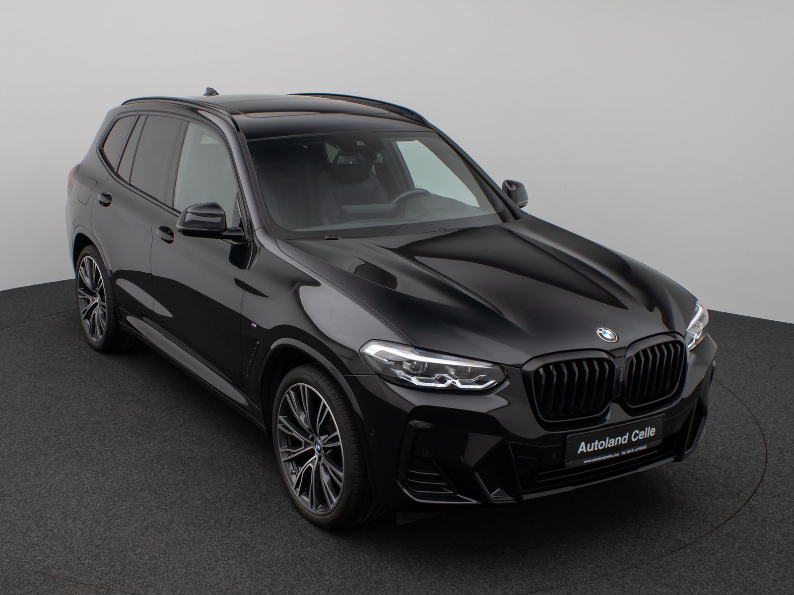 Fahrzeugabbildung BMW X3 xD20i M Sport Panorama 360°DAB Komfort 21Zoll