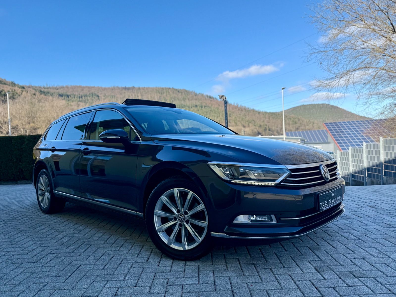 VW Passat Variant 1.8 TSI Highline Virtual-Pano-LED