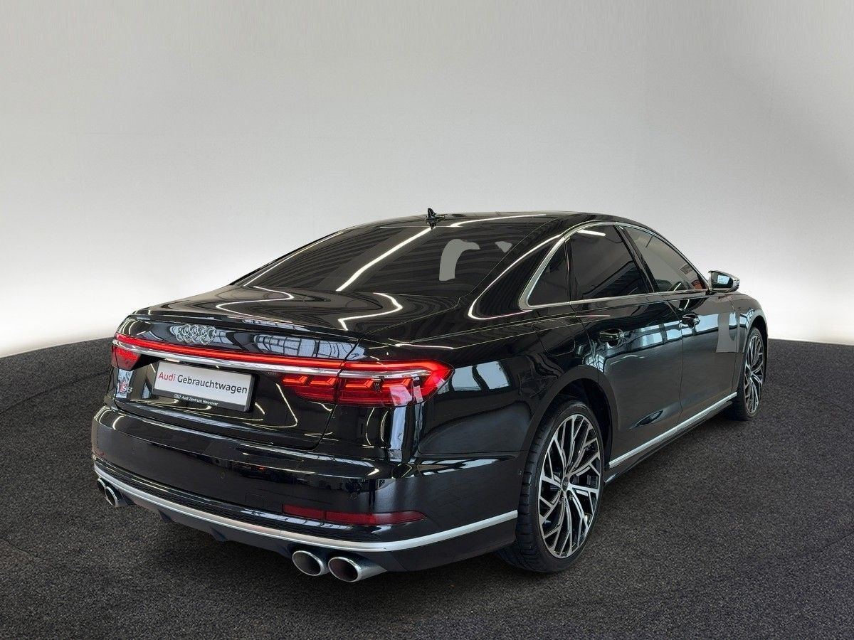 Audi S8 - Bild 5
