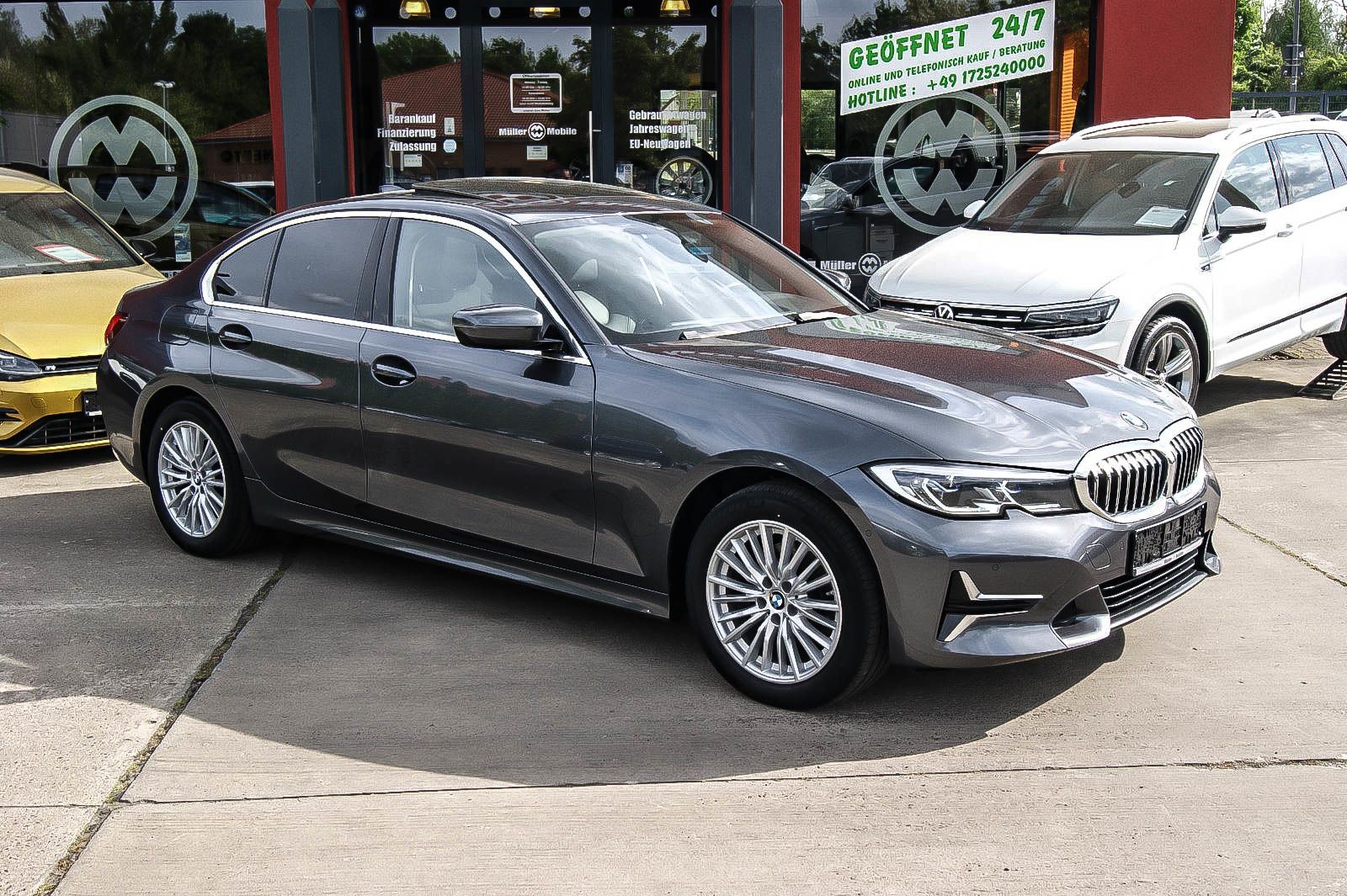 Fahrzeugabbildung BMW 320 d xDrive Luxury Line STANDHEIZG SCHIEBEDACH