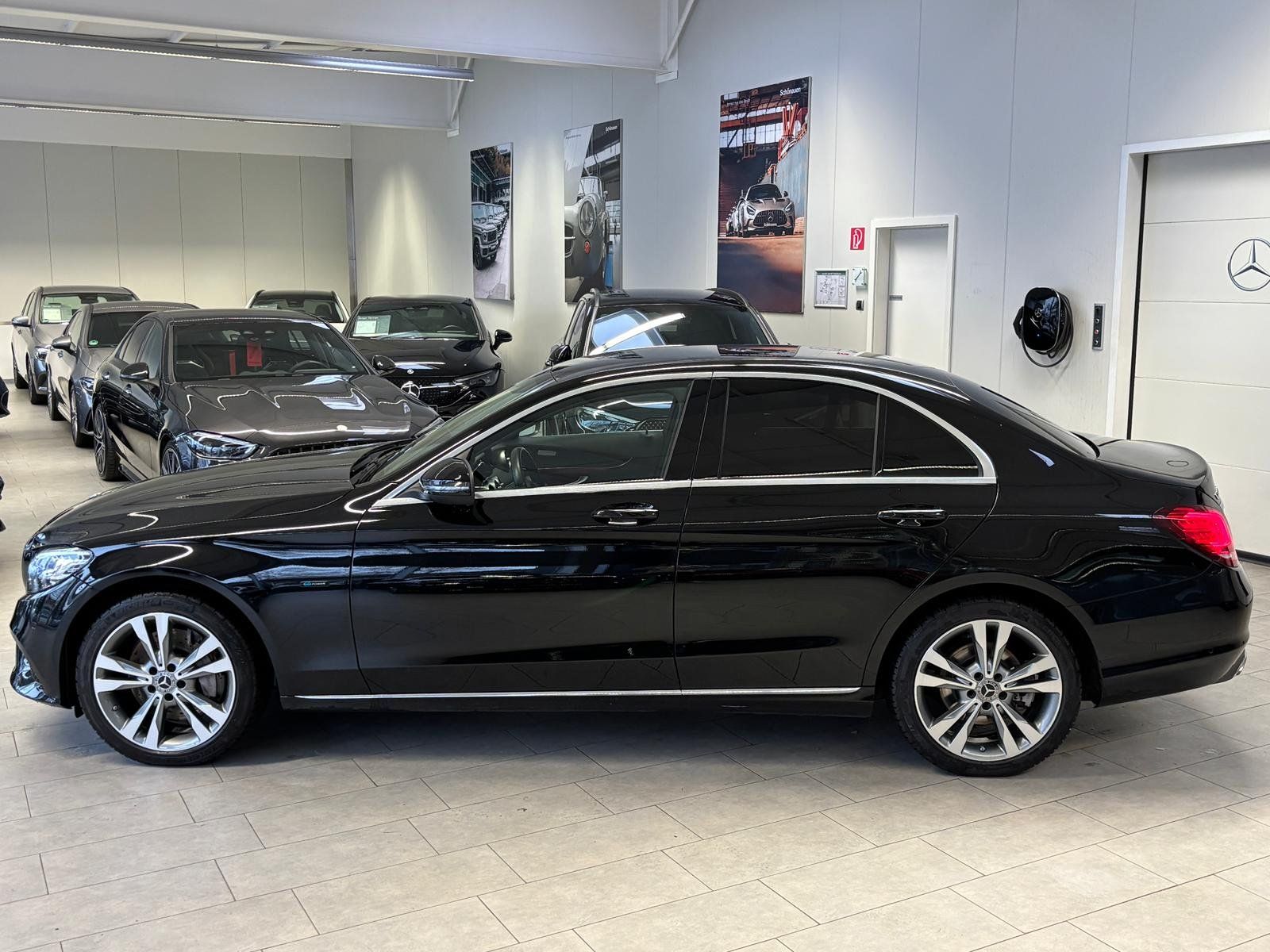 Mercedes-Benz C 300e Avantgarde DISTR+KAMERA+TOTW+LED+SPUR+DAB imagem 3
