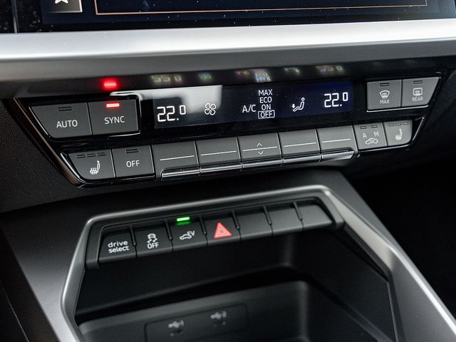 Fahrzeugabbildung Audi A3 Sportback 40 TFSI e KLIMA PDC SITZHEIZUNG LED