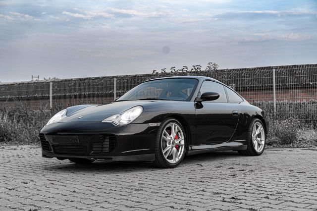 Porsche 996 Carrera 4S Coupe*PCCM PLUS*BiXenon*