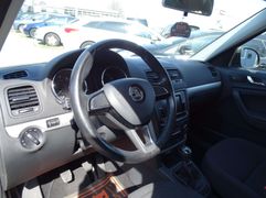 Fahrzeugabbildung Skoda Yeti Ambition  **AHK / SCHECKHEFT / 8-FACH-BEREI