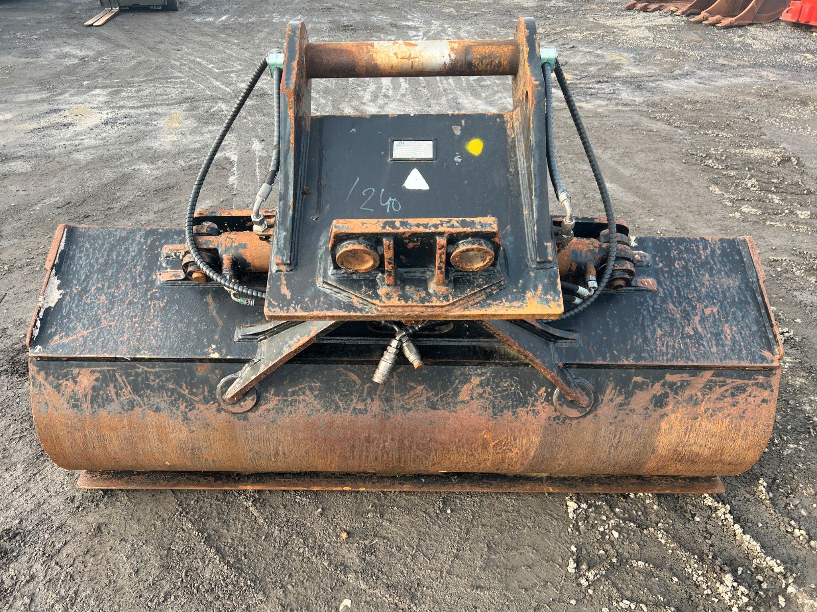 Fahrzeugabbildung Andere ZFE hydraulischer Grabenräumlöffel / MS21 / 2021