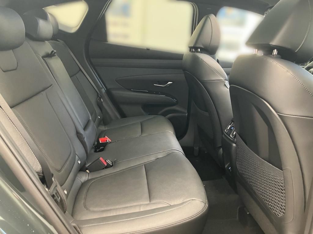 Fahrzeugabbildung Hyundai TUCSON 1.6 CRDi 2WD 7-DCT Prime Pano 4xSHZ HUD