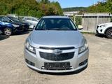 Chevrolet Cruze "Navi/Tempomat/ALU/PDC" - silberne Chevrolet Cruze