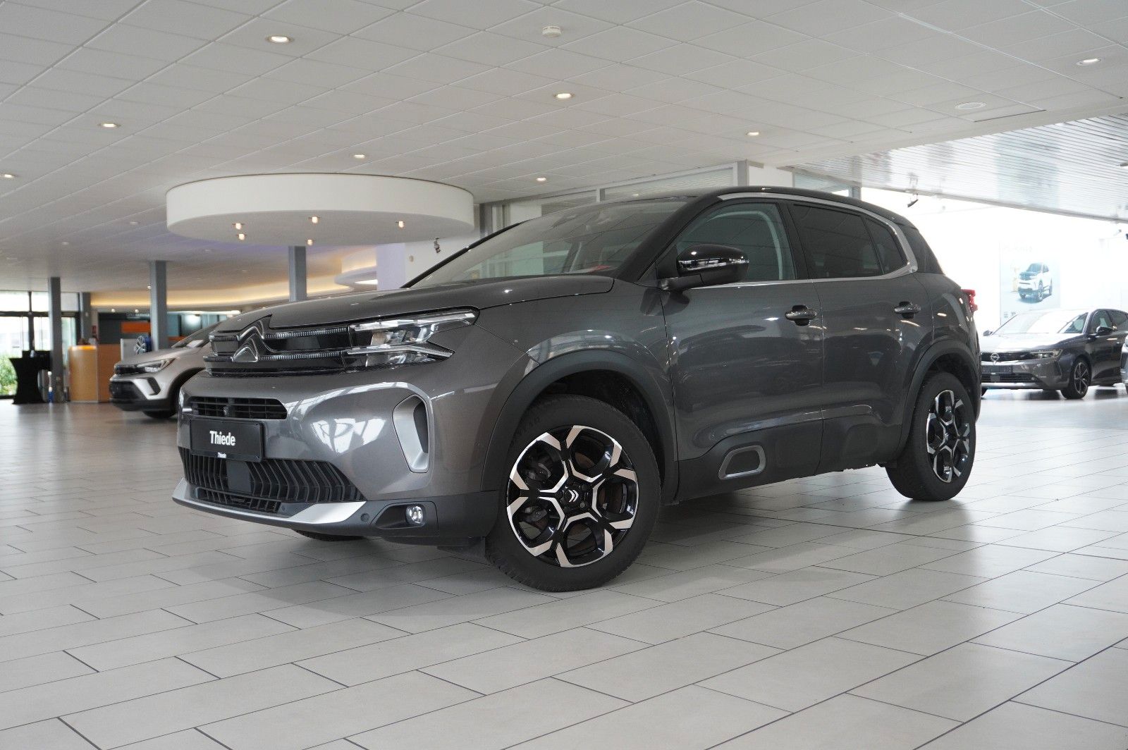 Fahrzeugabbildung Citroën C5 Aircross 1.2T SHINE EAT-8 NAVI/LED/KAMERA/SH