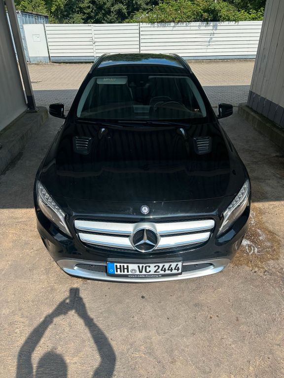 Image of Mercedes-Benz GLA 200