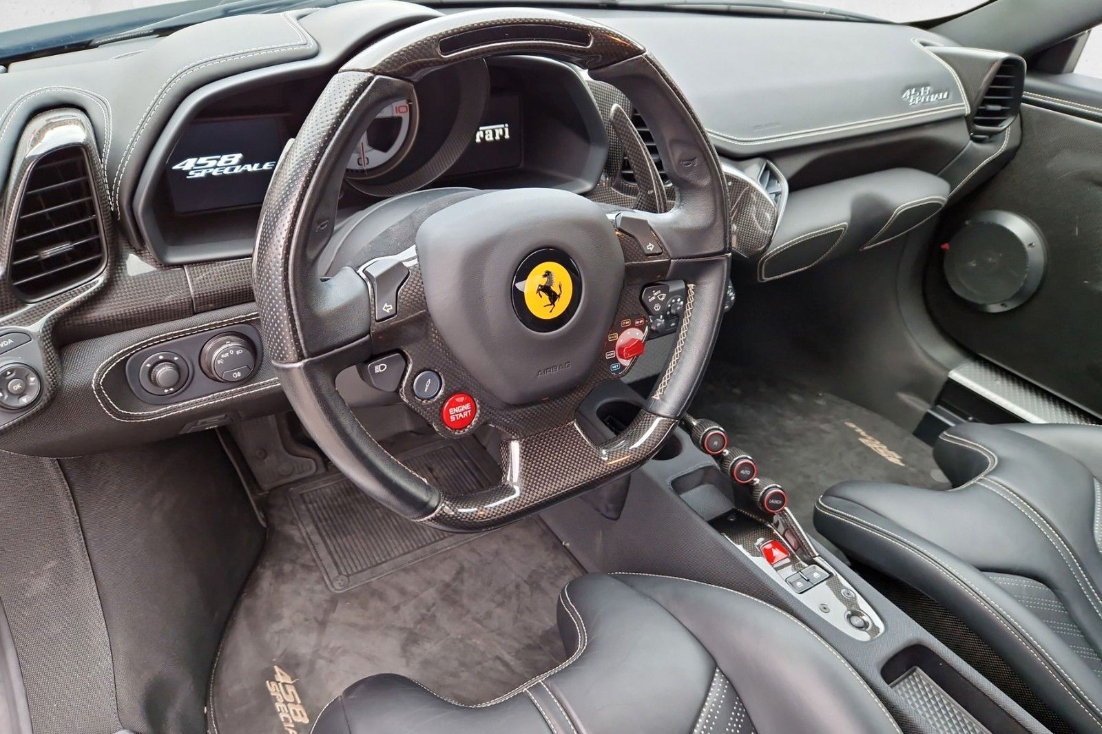 Fahrzeugabbildung Ferrari 458 Speciale *dt. Auto*Lift*Karbon*Leder*