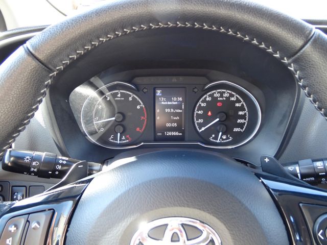 Fahrzeugabbildung Toyota Yaris Comfort/Automatik/1.Hd/Kam/4-Türig/