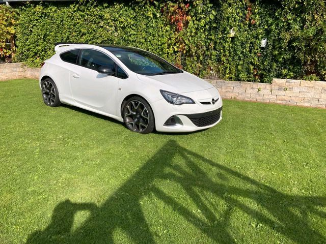 Opel Astra J GTC/OPC