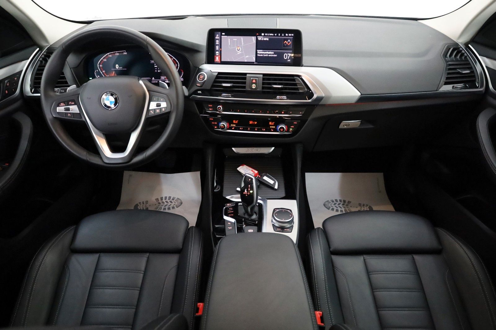 Fahrzeugabbildung BMW X4 20d xDrive xLine Leder,Navi,LED,HeadUp,SH,PDC