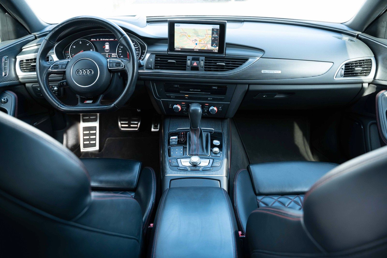 Fahrzeugabbildung Audi A6 AVANT 3.0 TDI COMP. S-SITZE MATRIX BOSE KAM