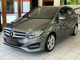 Mercedes-Benz B 180 |NAVI|R-CAM|AHK|AUTOMATIK|KLIMA|SHZ| - gebrauchte Mercedes-Benz B 180 aus dem Jahr 2015