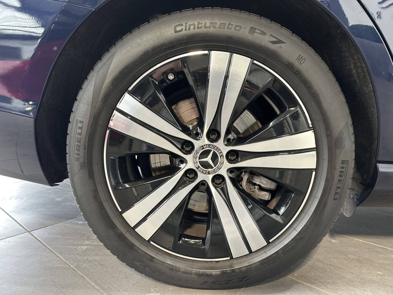 Fahrzeugabbildung Mercedes-Benz C 220d T Avantgarde NAV+LED+KAMERA+VCOCKPIT+TOTW
