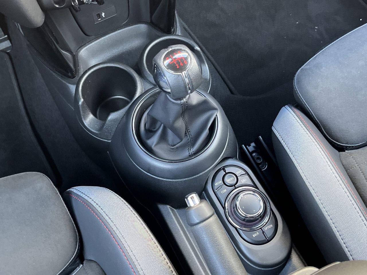 MINI JCW Trim DAB+ PDC Sitzh adFW 17"