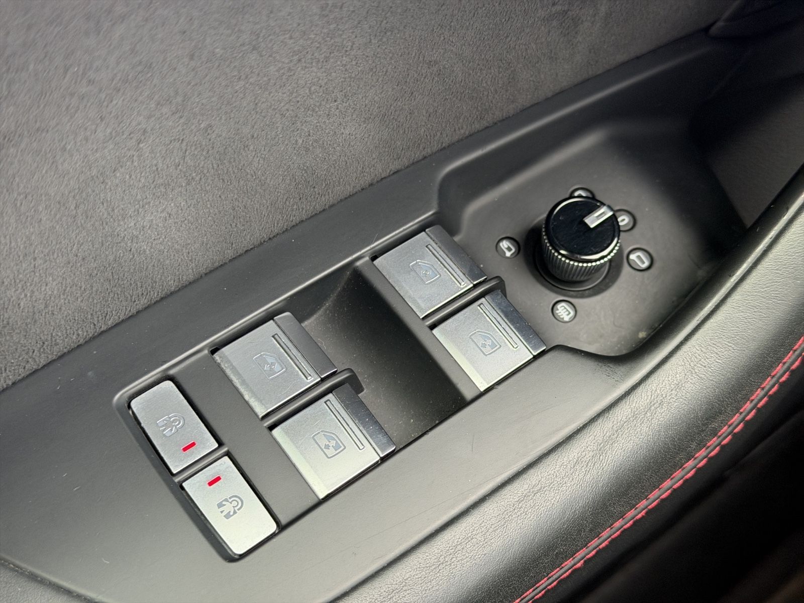 Audi RS6 4.0 TFSI quattro*MATRIX*PANO*22"*H-UP*B&O* foto 20
