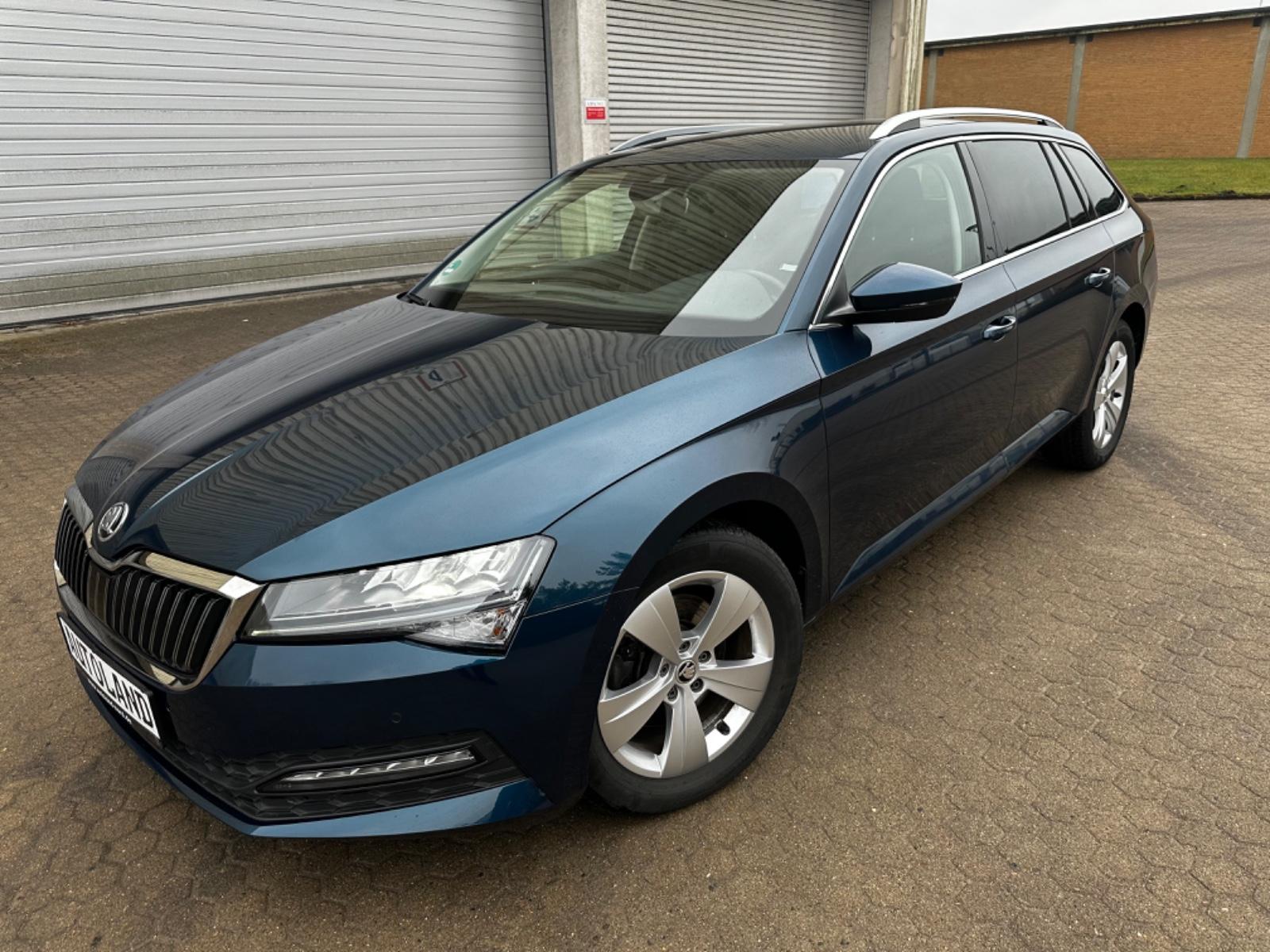 Skoda Superb Combi 2.0TDI Ambition*DSG*Navi*AHK*