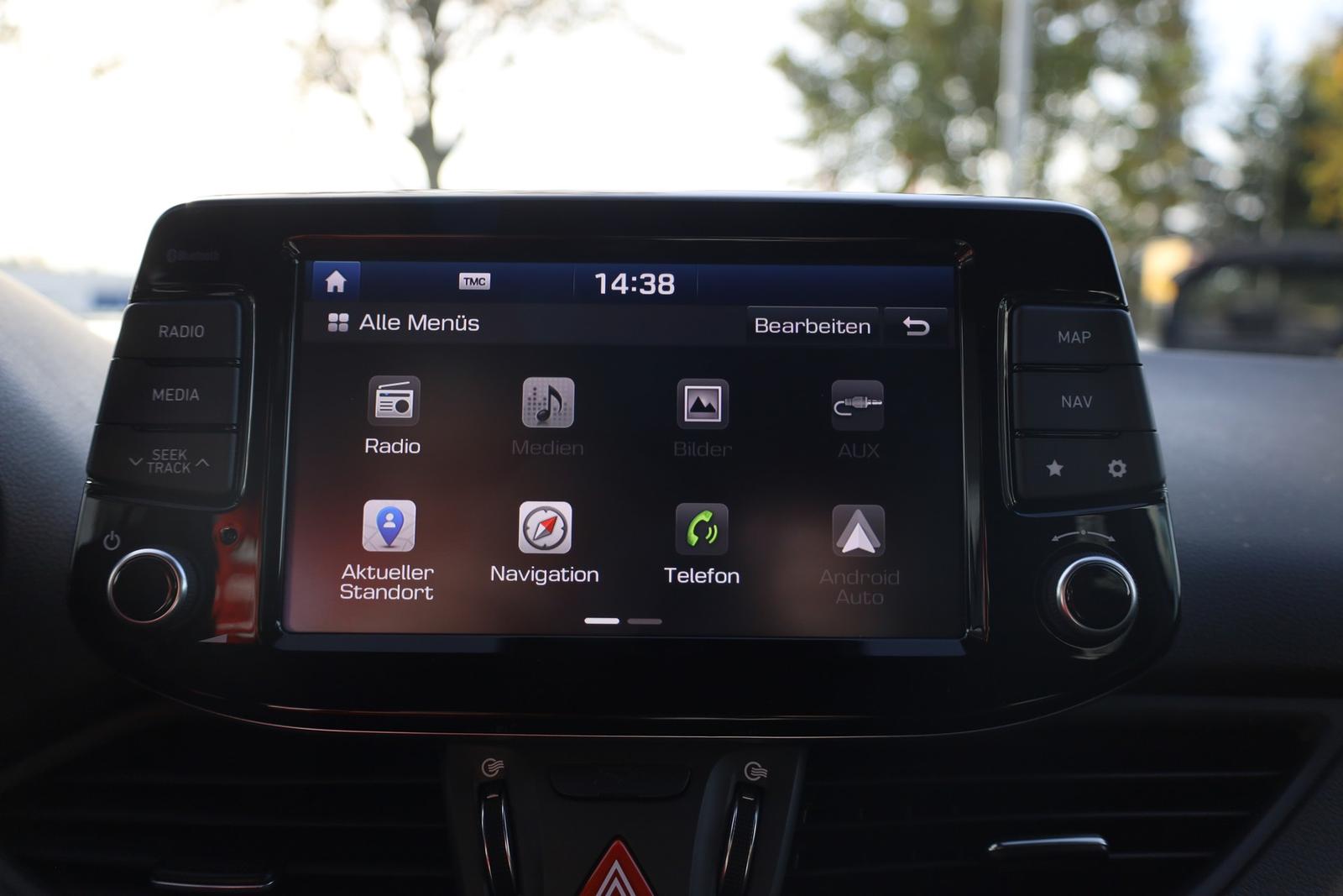 Hyundai i30 1.4 T-GDI Passion + LED Navi Kamera DAB USB