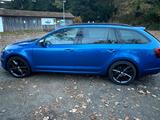 Skoda Octavia 2.0 TSI RS Combi RS - Skoda Octavia: Blau