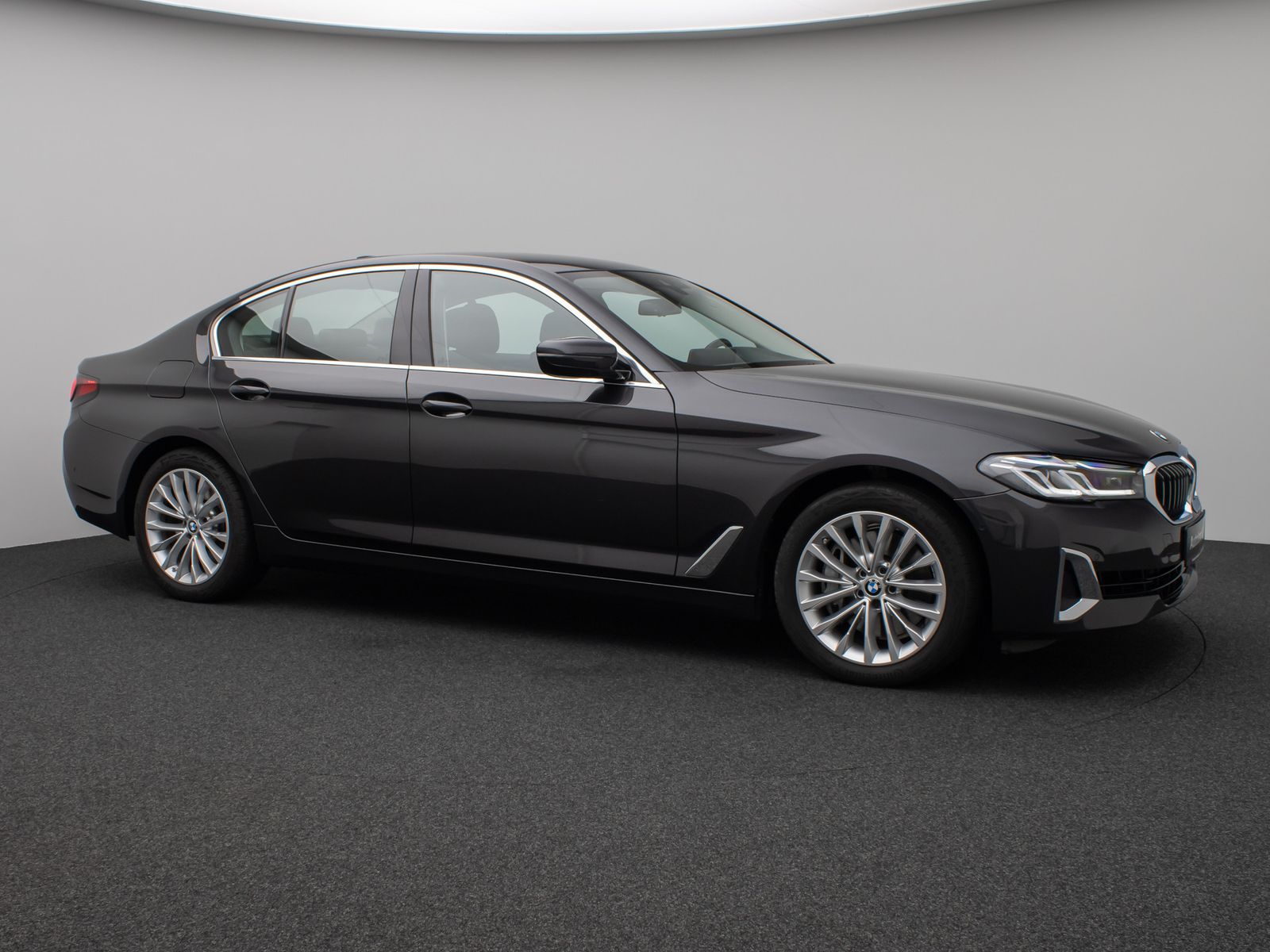 Fahrzeugabbildung BMW 540i xD LuxuryLine Kamera Laser HUD H/K Komfort