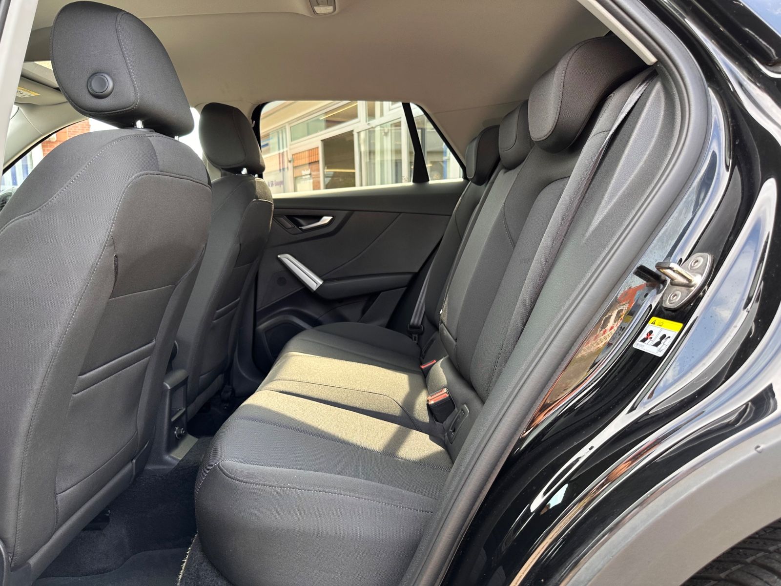 Fahrzeugabbildung Audi Q2 35 TFSI Navi/Virtual/APP/eHeck/RFK/PDC/LED