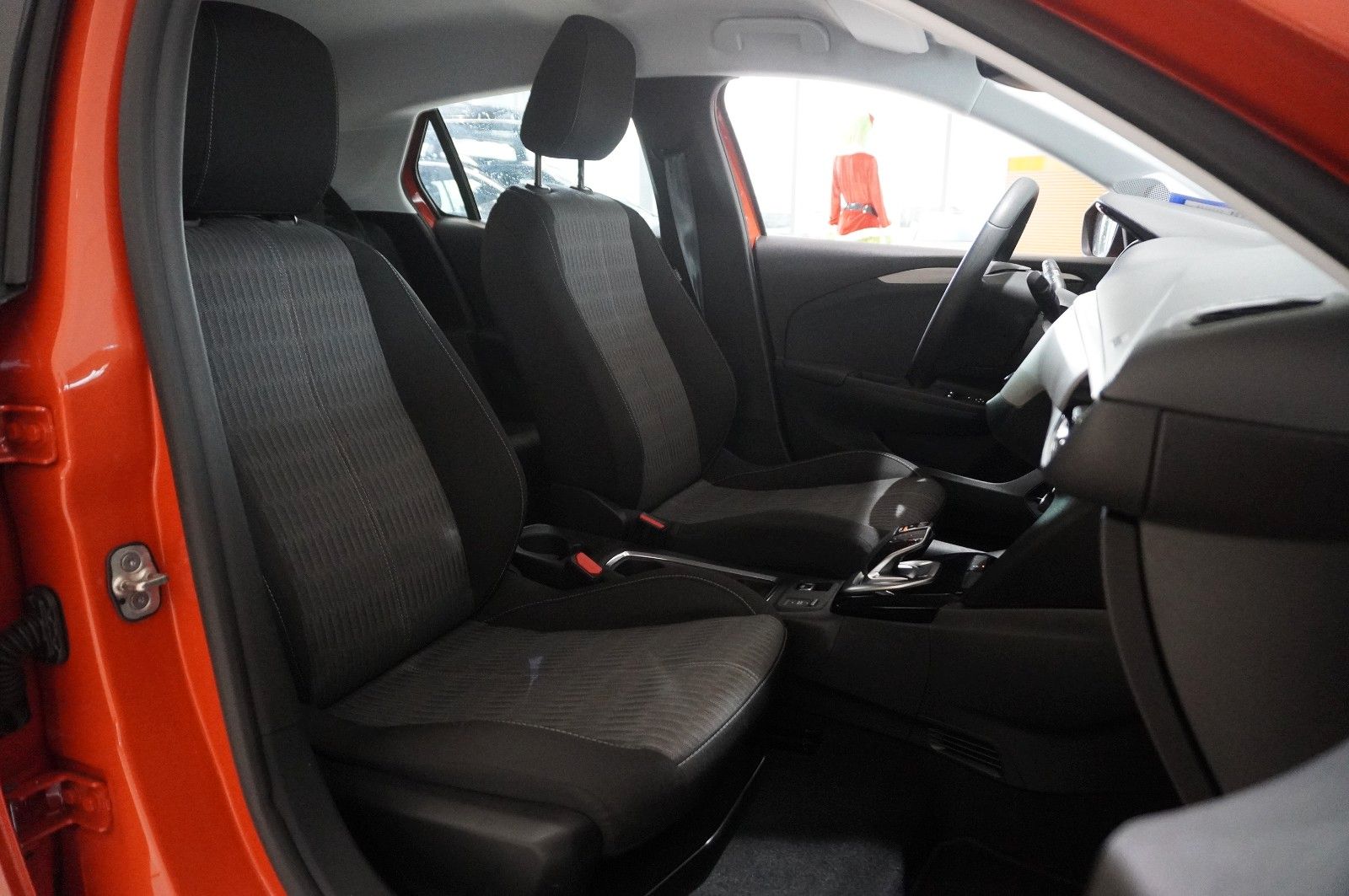 Fahrzeugabbildung Opel Corsa-e  EDITION 50kwh/7,4KW/KLIMA/ALLWETTER