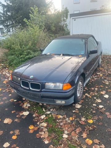 BMW E36 318i Cabrio Scheckheft Gepflegt Au...