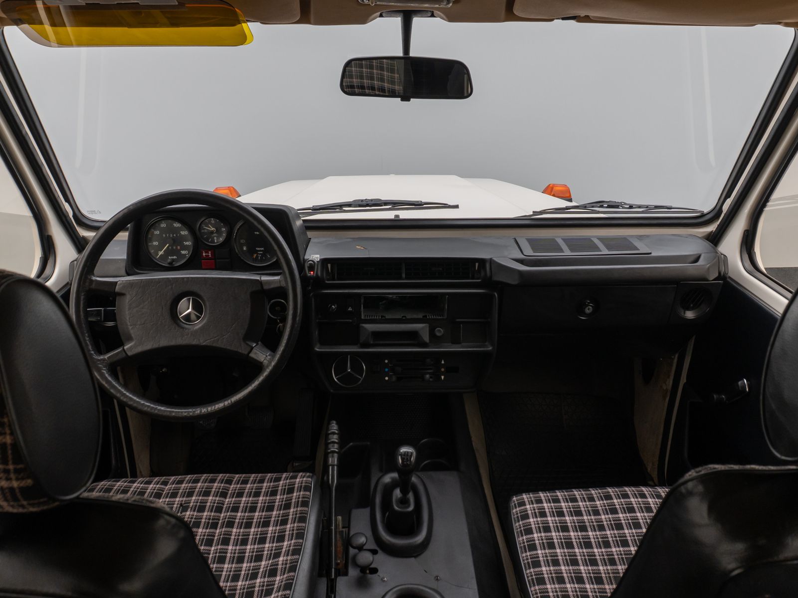Fahrzeugabbildung Mercedes-Benz G 240 4x4AHK Servo Classic Data 2+