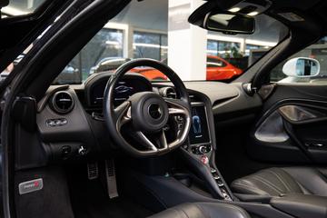2017 Mclaren 720S — фото 5