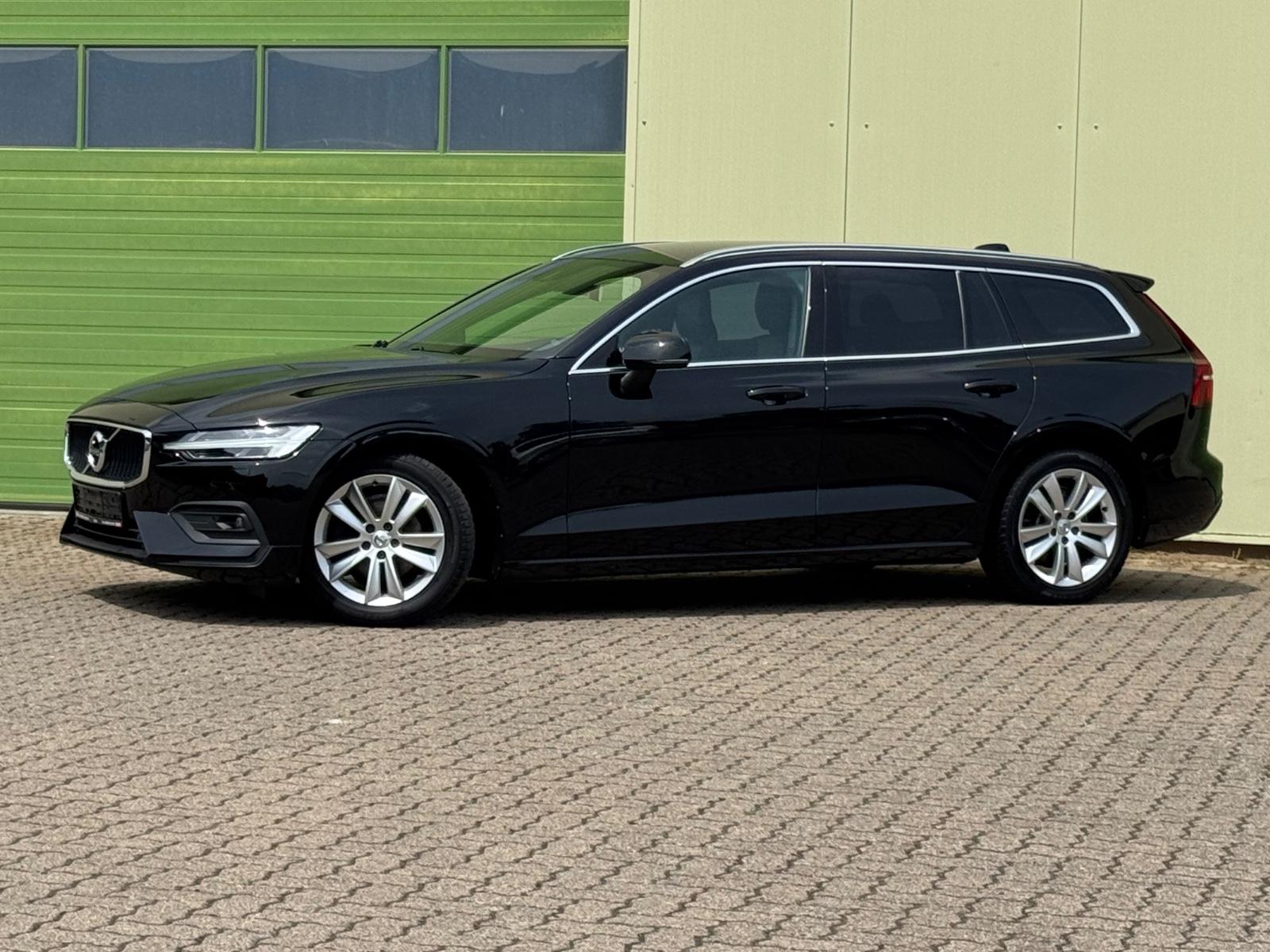 Volvo V60 Kombi 2.0 D Momentum Pro