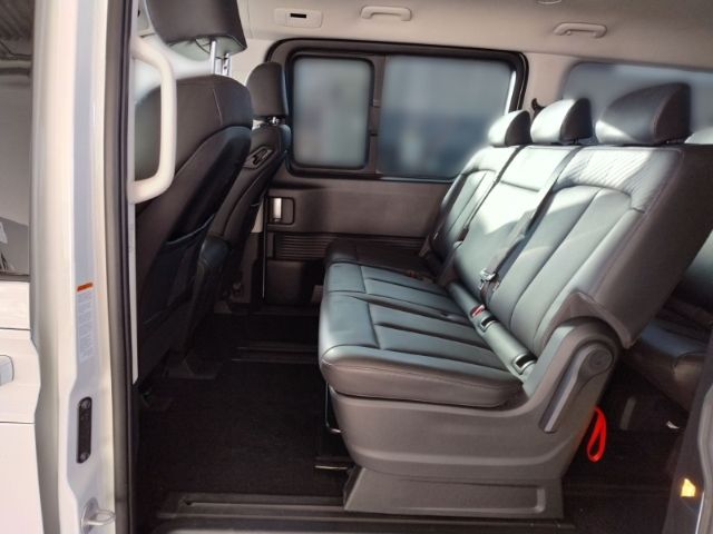 Fahrzeugabbildung Hyundai STARIA HEV 9-Sitzer (MY25) 1.6 T-GDI (225 PS) Pr