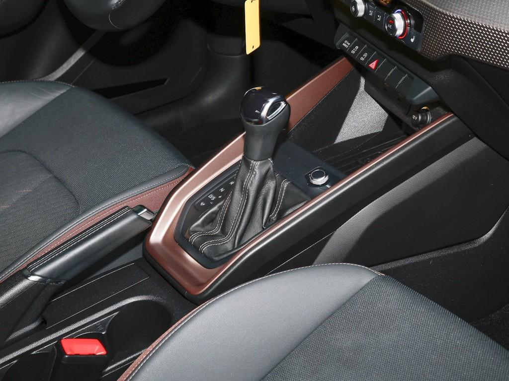 Audi A1 Sportback 40 TFSI S tronic S line LED-Sch., N, миниатюра 8