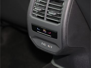 Cupra Formentor VZ 2.0 TSI 4x4 DSG Pano AHK Kamera Mat