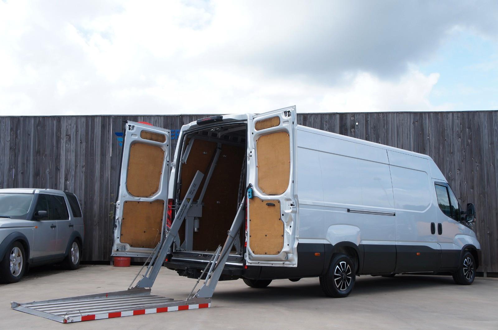 Iveco Daily 35S18 3.0 HPi L5H2 Hi-Matic 132KW Euro 6