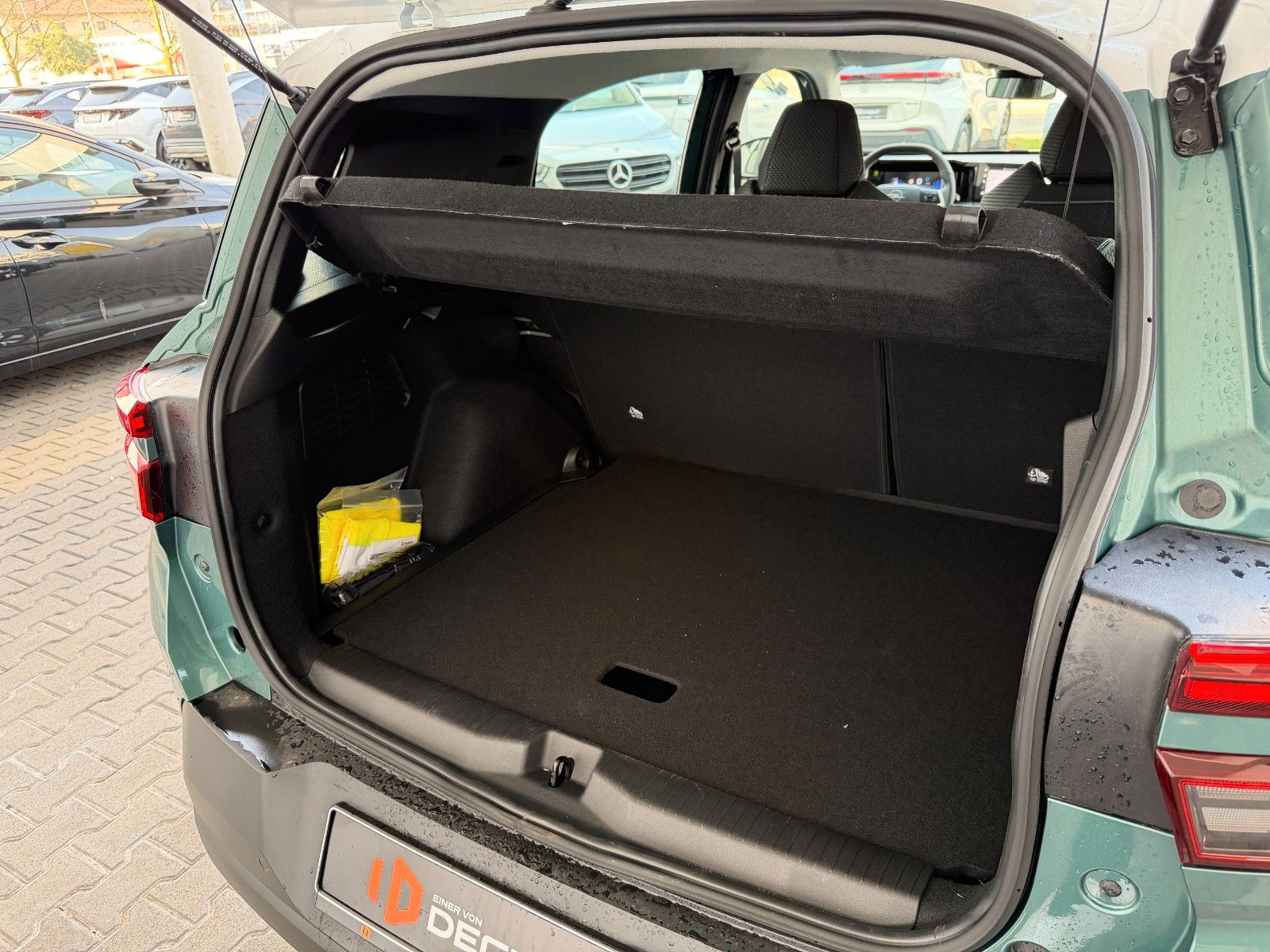 Fahrzeugabbildung Opel Frontera Edition 145PS Hybrid Kamera/LED/SHZ!