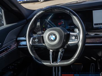 BMW 740 - 11