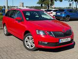 Skoda Octavia 1.0 TSI DSG Ambition Combi - Skoda Octavia: Rot