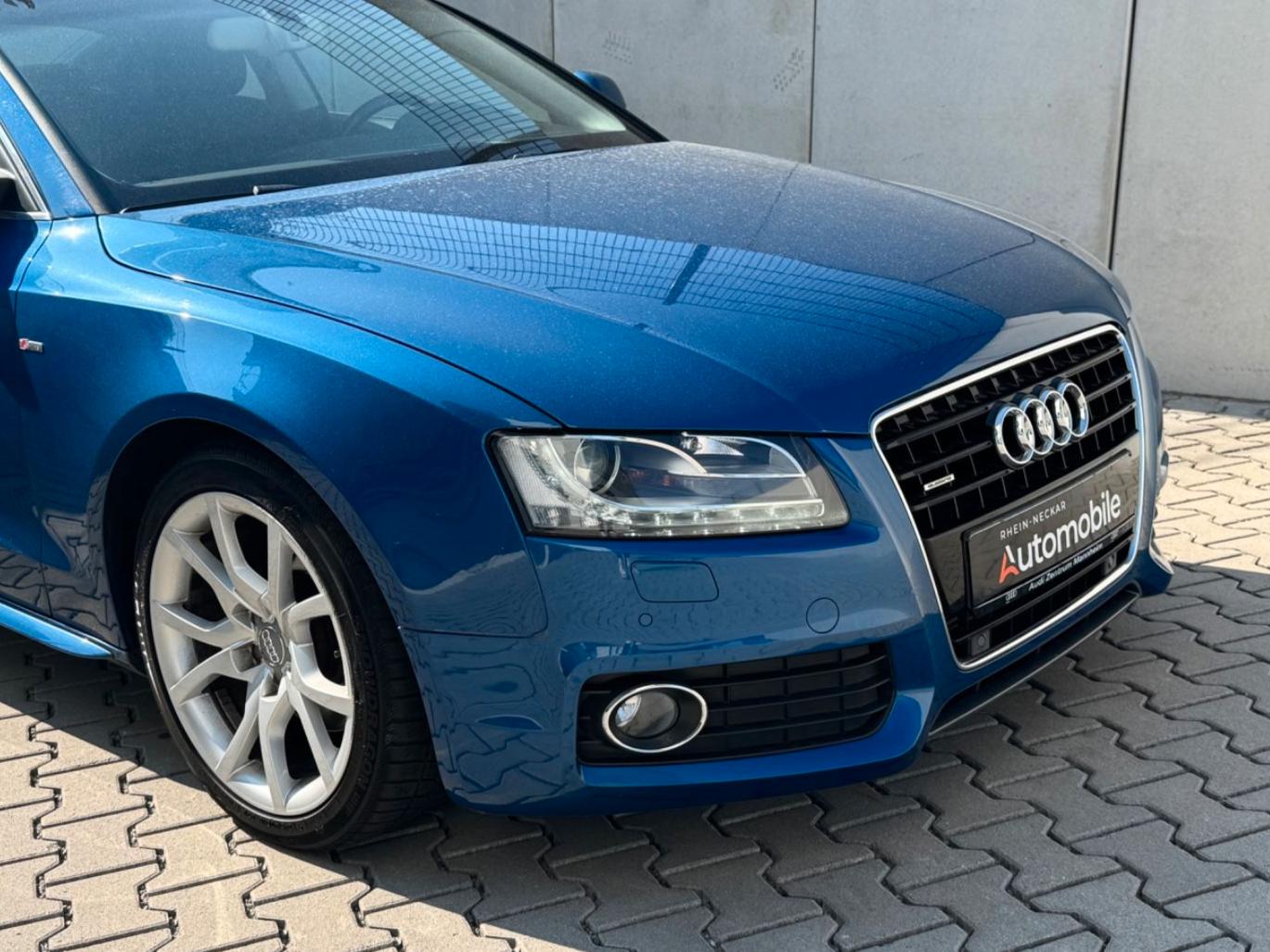 Audi A5 Coupé S Line 2.0 TFSI 211 ch BVA quattro / Magnetic Ride / Caméra de recul / Audi Sound System / Chauffage auxiliaire