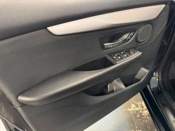 BMW 218 Active Tourer - 12