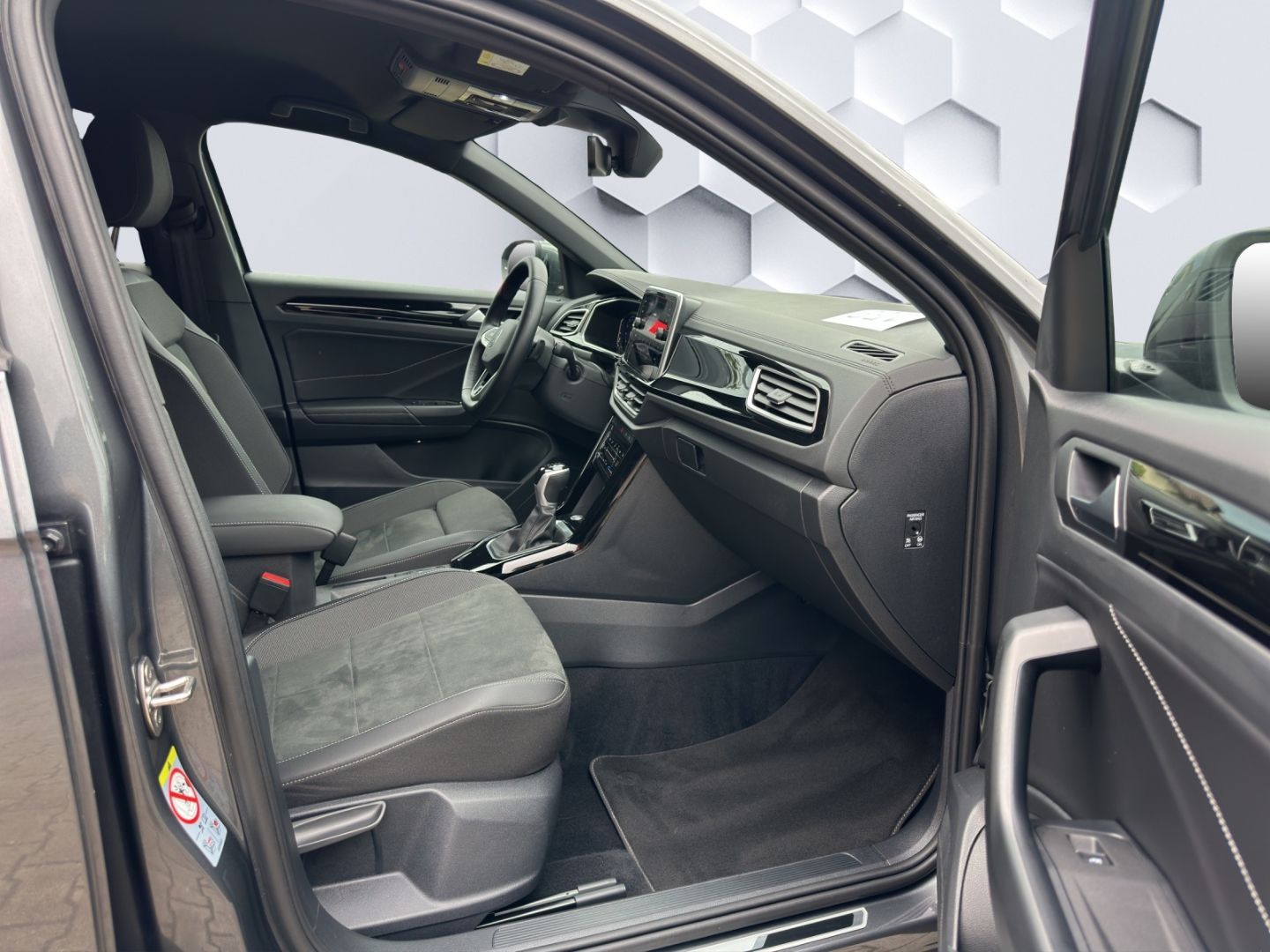 T-Roc 1.5 TSI DSG 110kW R-Line LED AHZV Rückfahr