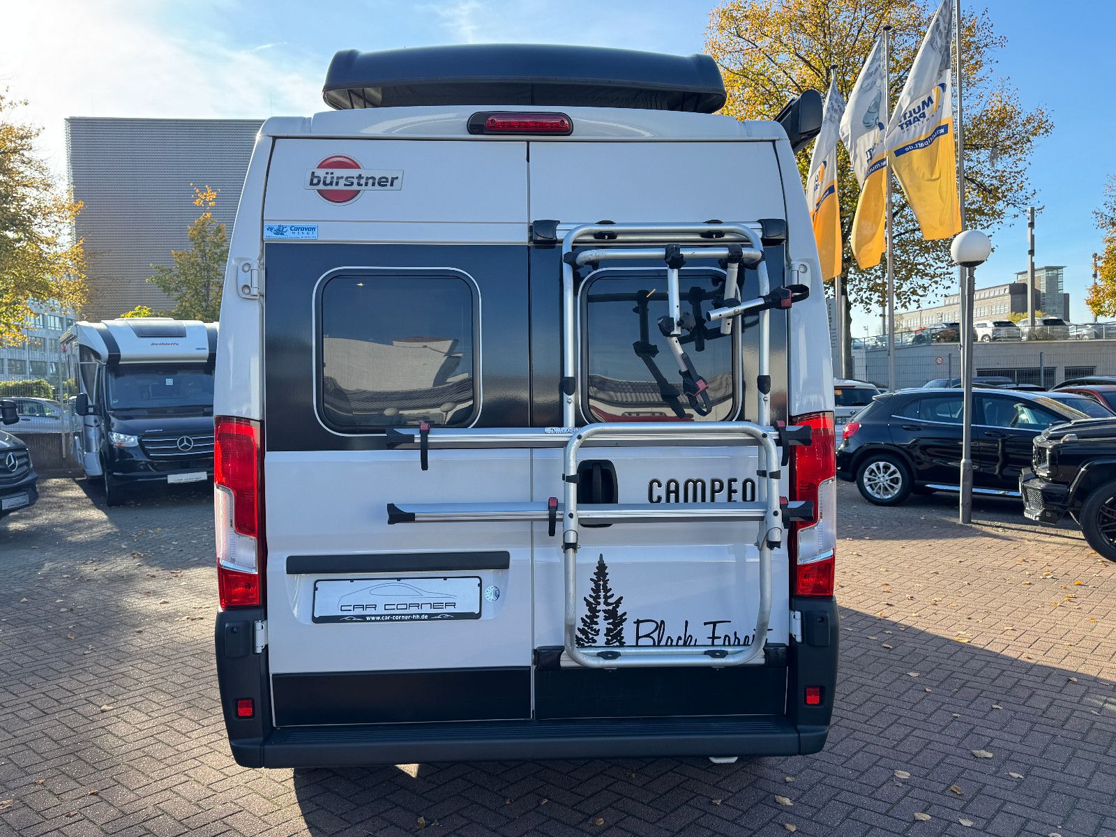 Fahrzeugabbildung Bürstner Campeo Black Forest C 600 AUFSTELLDACH SHZ NAVI+