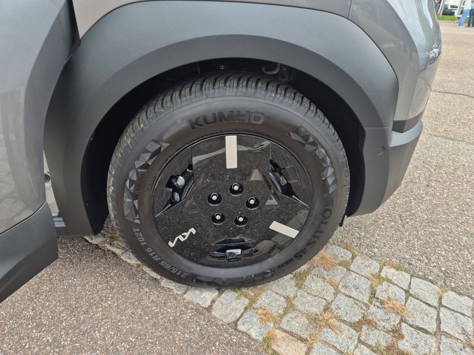 Fahrzeugabbildung Kia PV5 Passenger Sonderumbau Schienensystem Camper