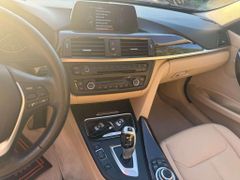 Fahrzeugabbildung BMW 320 320 d Sport HAGELDELLEN PANO LEDER NAVI